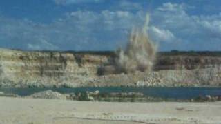 preview picture of video 'Miller Quarry Blast #1'