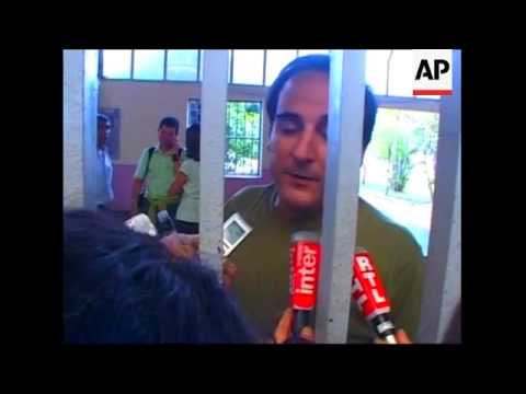 Betancourt's husband on mission to small towns, French plane on standby