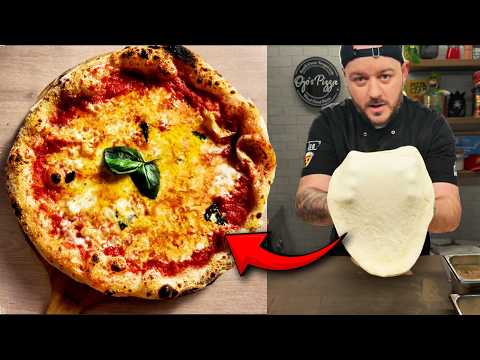 How To Make Neapolitan Pizza at Home (Beginners Guide)