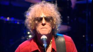 Ian Hunter - Michael Picasso (Taken from the DVD 'All The Young Dudes')