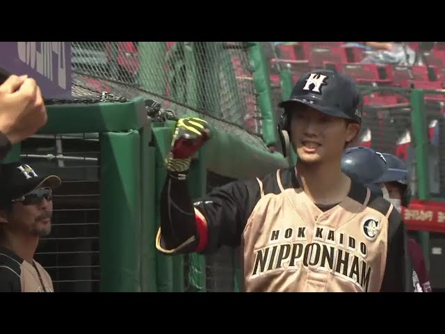 【4回表】ファイターズ・西川がライトスタンドへ狙いすました豪快なホームラン!! 2020/6/28 E-F