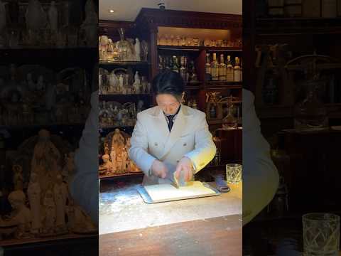 Tokyo’s Samurai Bartender Cuts Ice with a Sword | Bar Centifolia Cocktail Experience 🇯🇵🍸