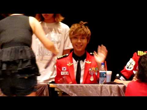 120804 Incheon Fansign - Hyoseok Dancing