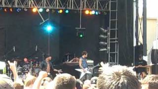 Pop Evil - 3 Seconds to Freedom Live