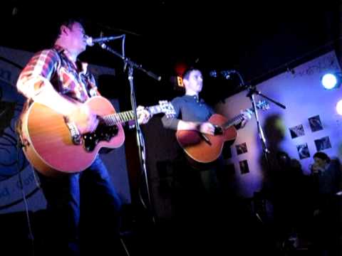 Grant Lee Phillips with Glen Phillips "Walking in the Green Corn"