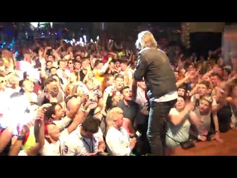 Wir sind die Kinder vom Süderhof | Mickie Krause & Chaos Team | Megarena 08.05.2016