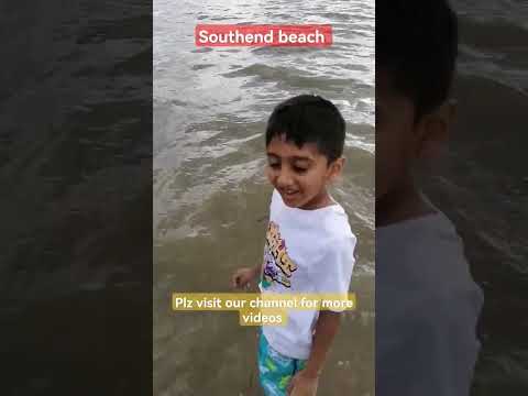 Rahim enjoying southend beach |  southend on sea #shortsfeed #kidsfun