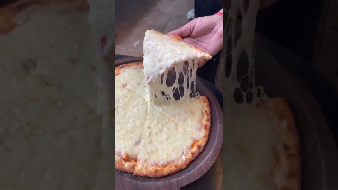 Sabse Zada Cheese Vala pizza Longest Cheese Pull Ever #cheeselover