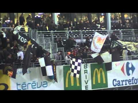 Animation Tribune Sud par le KOP CABISTE