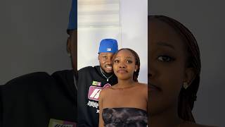 Download lagu When she comes with her younger brother mp3