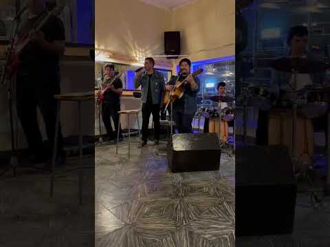 Grupo Los Reales de San Bernardo (Chaco) cena show en Lo de Patry