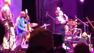 Tupelo Honey (Cassandra Wilson live)