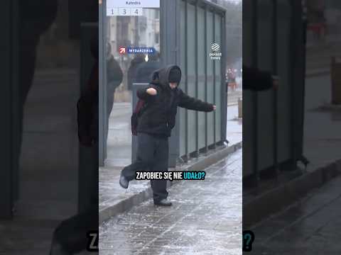 Polska na lodzie. 70 kolizji w kilka godzin