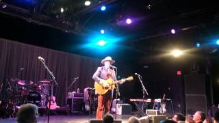 Robert Earl Keen Reminisces About Life in College Station, TX