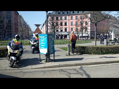 München Gärtnerplatz Sitzen Verboten Polizei Einsatz Shutdown Corona Ausgehverbot 28. März 2020