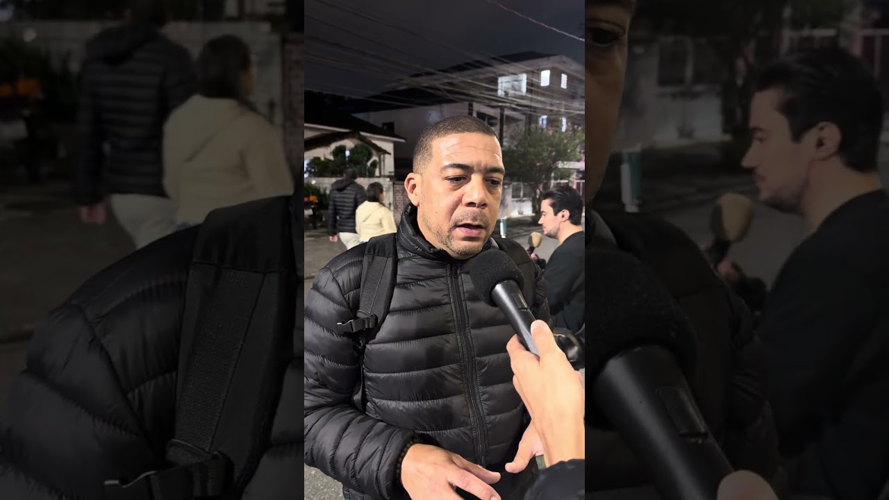 CONSELHEIRO DO SANTOS FC MANUEL NETO FALA ANTES DA VOTAÇÃO DO CONSELHO DELIBERATIVO