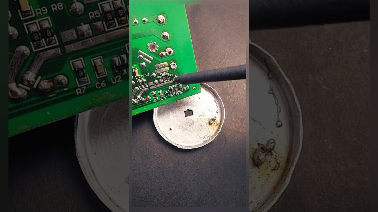 Desoldering Secrets 🔧: How to Remove Components Safely ⚡ | TechFusion Lab