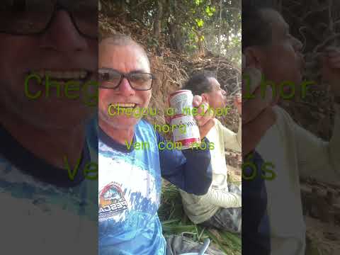 Almoçando peixinho frito pego na hora na beira do rio Araguaia Cocalinho Mato Grosso ￼
