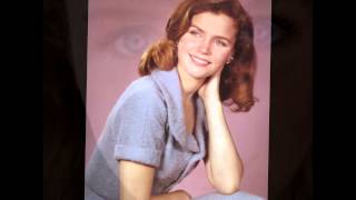 Lee Remick Tribute - The Eyes of a New York Woman (B.J. Thomas)