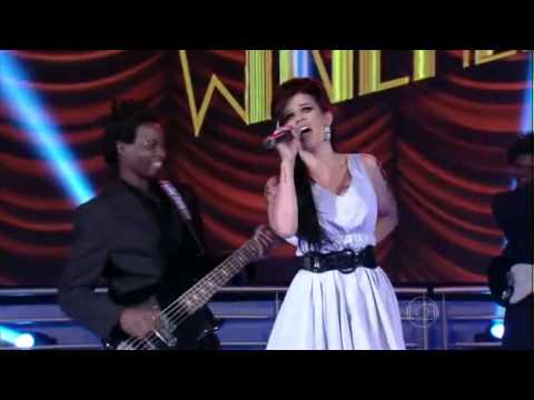 Platinense Letícia Coimbra se apresenta no Domingão do Faustão