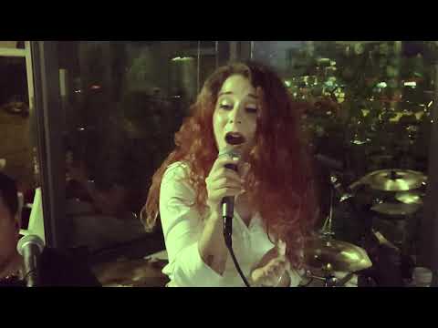 Grupa Euforia (acoustic Petra Roško) - At Last (Etta James Cover)