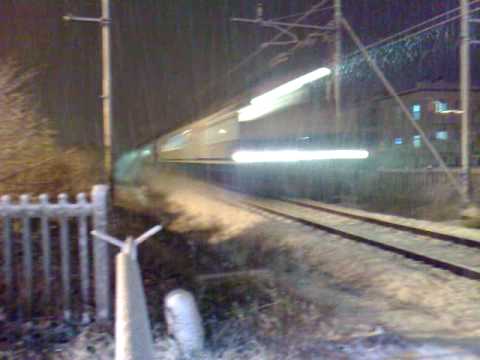 Transito Treno Passeggeri Roma-Ancona a Spoleto Sotto la Neve
