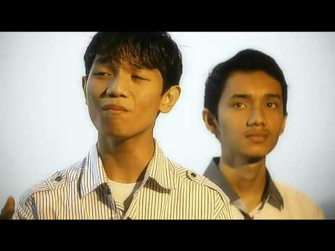 Nyanyi dan Bersoraklah - Kiki ft Rio,Gabriel