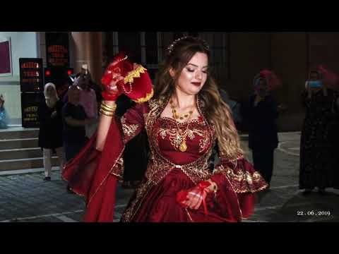 Emine & Samet  Kına Gecesi / 2019 /4K -Osmaniye Bahçede Testi Kırma Oyunu İzleyin