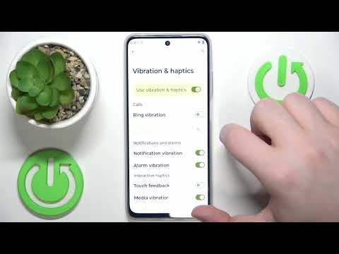 How to Enable/Disable Vibrations on Touch MOTOROLA Moto G (2025) - Haptic Feedback