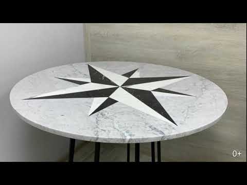Обеденный столик из мрамора Bianco Carrara со вставками из мрамора Statuarietto и Negro Marquin