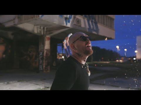 Rick De Vik - Domme Waggie (prod. Julius Rox) | Pyjamasessie #3