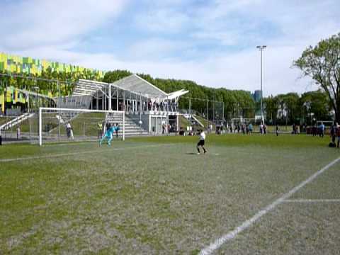 Toernooi Zwaluwen Utrecht 29.5.2010 VV De Meern D2 1e, penalty Stephan