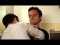 New Girl, So2 e10, The Bathtub: Nick and Schmidt Hug