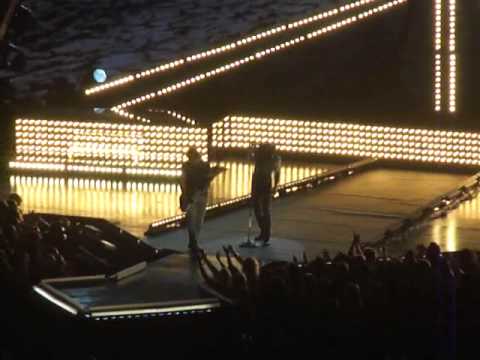 Tim McGraw, Keith Urban and Taylor Swift- HighWay Don't Care