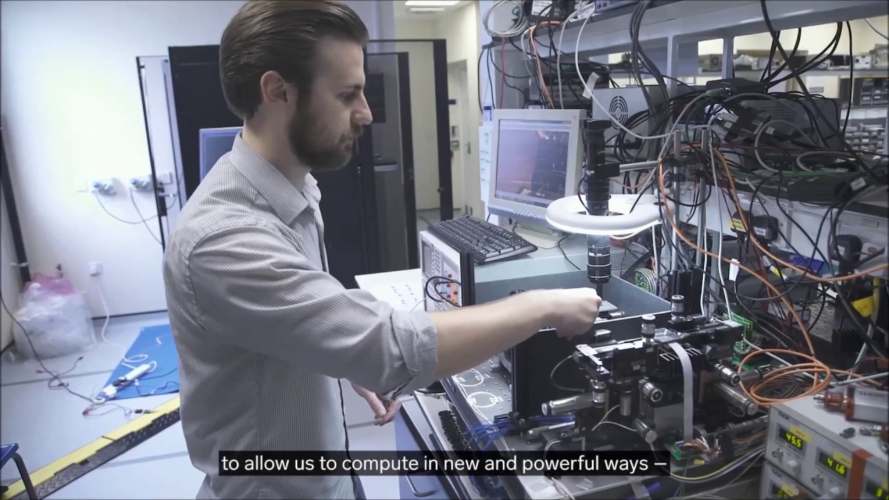 Quantum computing: from bits to qubits - Summer Science Exhibition 2017