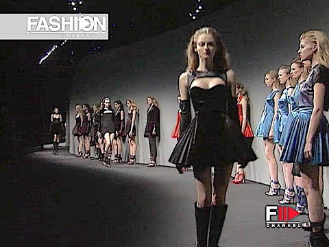 VERSUS Fall 2010 Milan - Fashion Channel