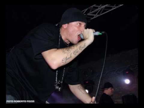 MONTENERO feat CLUB DOGO -  Chi Ci Ferma