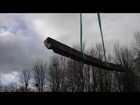 Orleton Manor roof - the first purlin comes off (5)