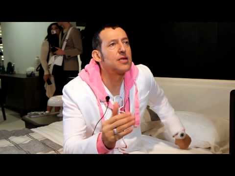 download lagu mp3 mp4 Huppe Paris, download lagu Huppe Paris gratis, unduh video klip Huppe Paris