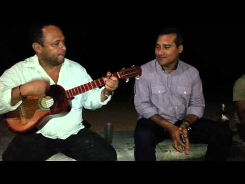 EN EL AMOR SOY DE MALAS, DE ANGEL AVILA.  EDUARDO ALCALA