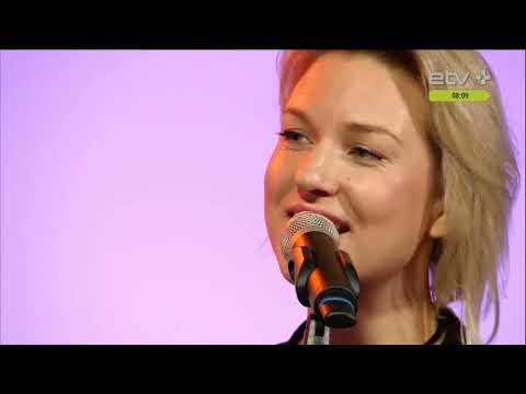 Liisa Uukkivi ja Peeter Ott /Vanem Õde/ "Suudlustega katsid näo"