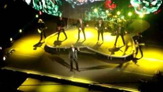 Miguel Bose - Ayurvedico Comienzo del Concierto Madrid Feb 2011 directo