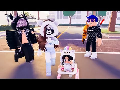 Sono Stata Adottata Dagli Youtubers Su Berry Avenue!