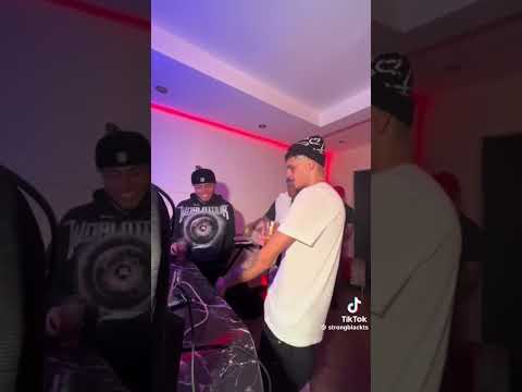 Strong Black x Franco Danos #strong #black #franco #danos #puritoperu #trap #survival #callao