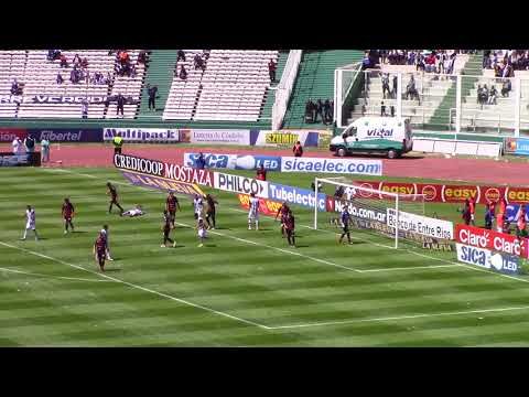 cabezazo de ramirez cerca del gol