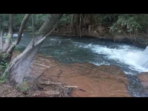 Cachoeira de Miravânia, uma beleza do semiárido Mineiro