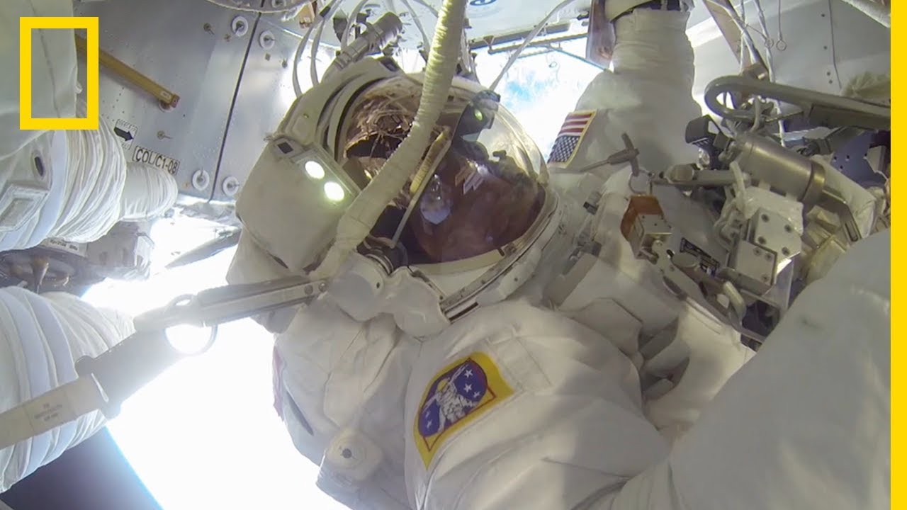 Une sortie extravéhiculaire depuis la Station spatiale internationale