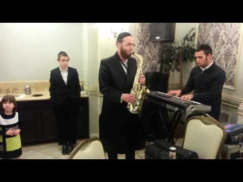 Zevy Goldring playing the Breslov Lecha Dodi at his Vort with Sruli Goldstein on Keys