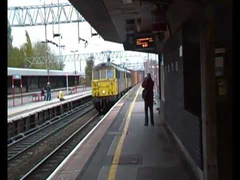 Freightliner (Zebedees) 86610 & 86604 On 4L92 Ditton - Felixstowe @ Stafford 25/10/12