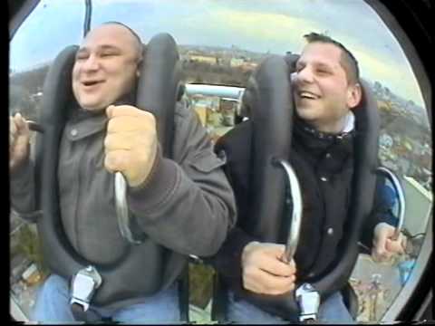 Polacy w wesołym miasteczku